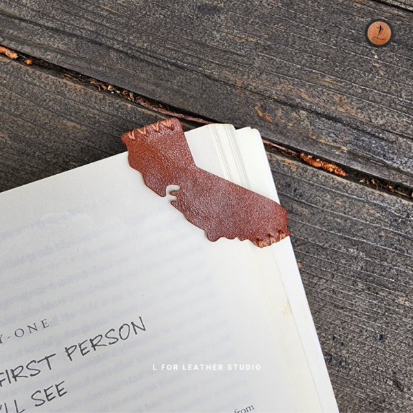 Leather Corner Bookmark - Cali - Image 2