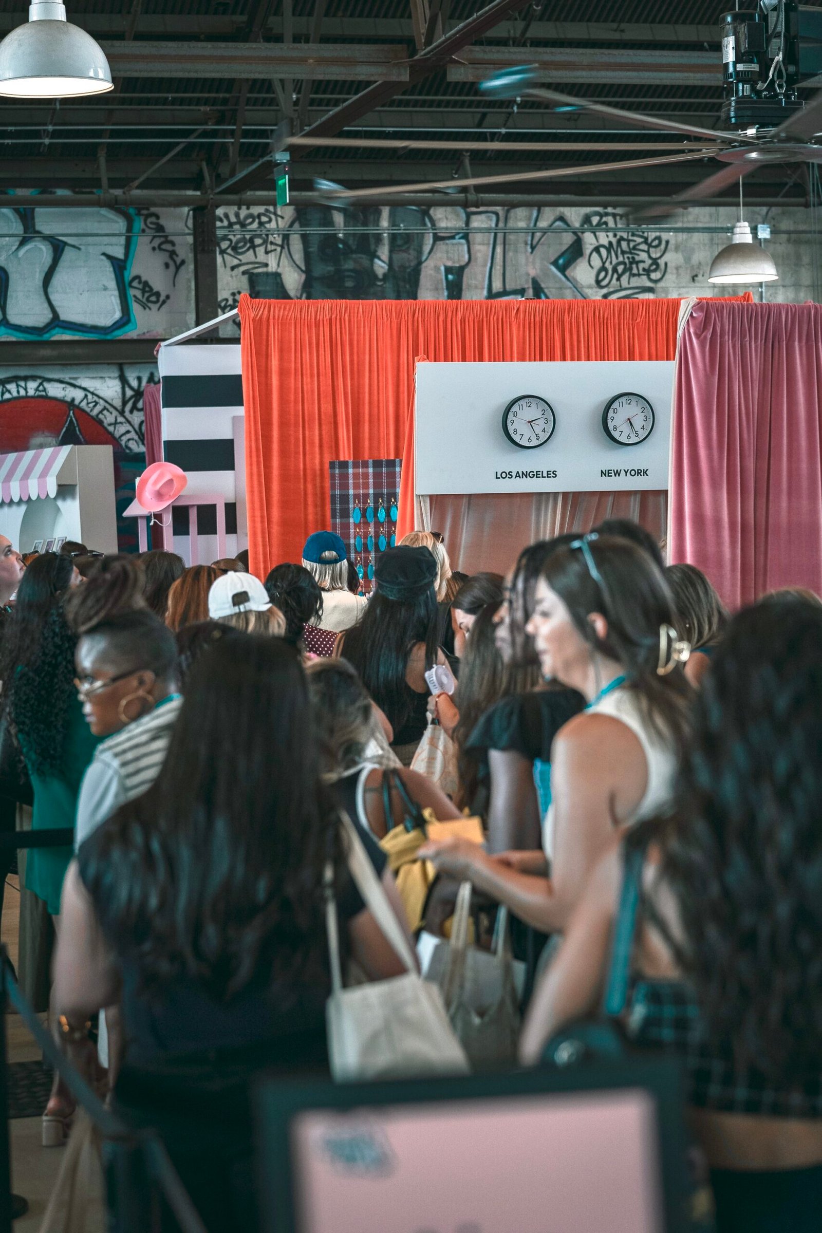 Queue at Fora Travel 3